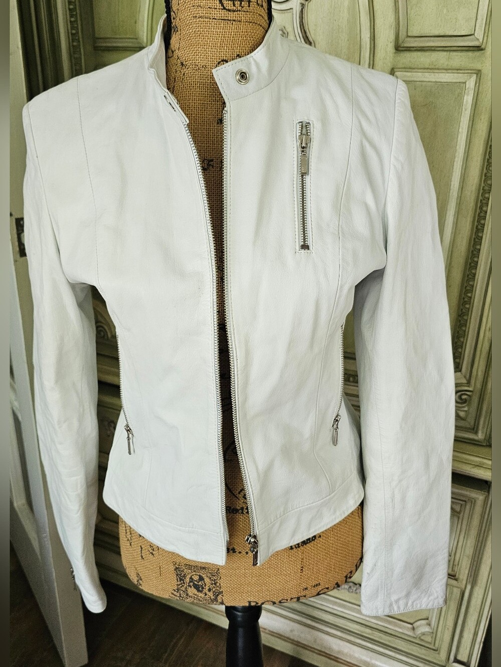 Cache Women’s Genuine Leather Moto Zip-Up Jacket in Vanilla Color (6)